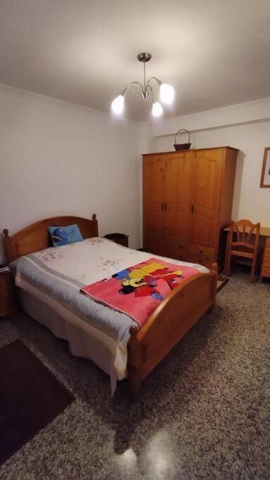 Charming Three Bedroom Apartment In Alcoi Kültér fotó
