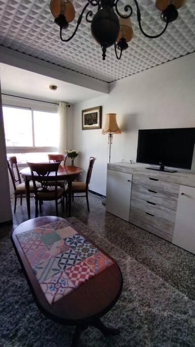 Charming Three Bedroom Apartment In Alcoi Kültér fotó